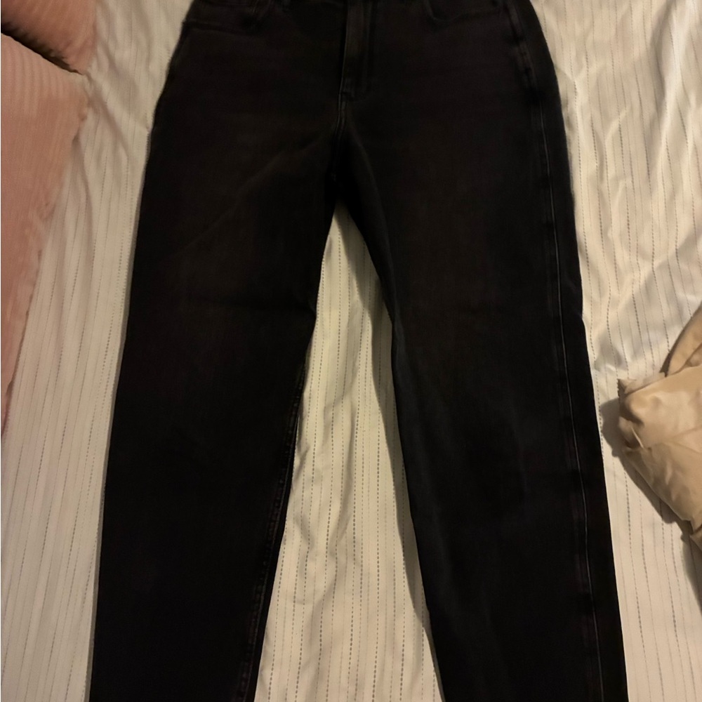 Hollister Black ultra high-rise mom jeans